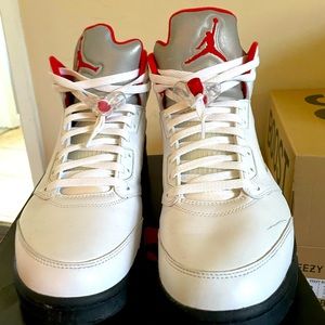 RETRO JORDAN 5 SIZE 12
